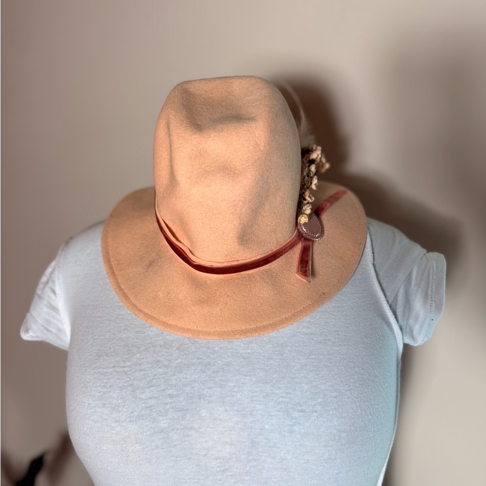 Elegant Rose Tan Fedora with Red Accent Small